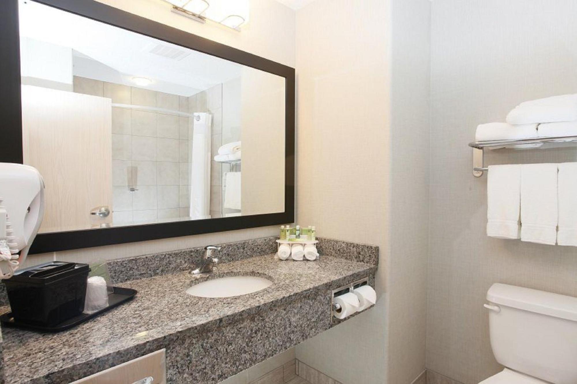 Holiday Inn Express Fort St John By Ihg Fort St. John Exteriér fotografie