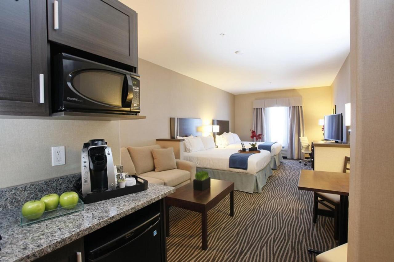 Holiday Inn Express Fort St John By Ihg Fort St. John Exteriér fotografie
